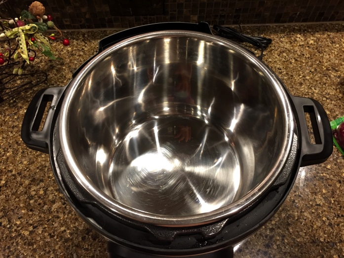A removable stainless steel inner pot that is a cinch to clean.